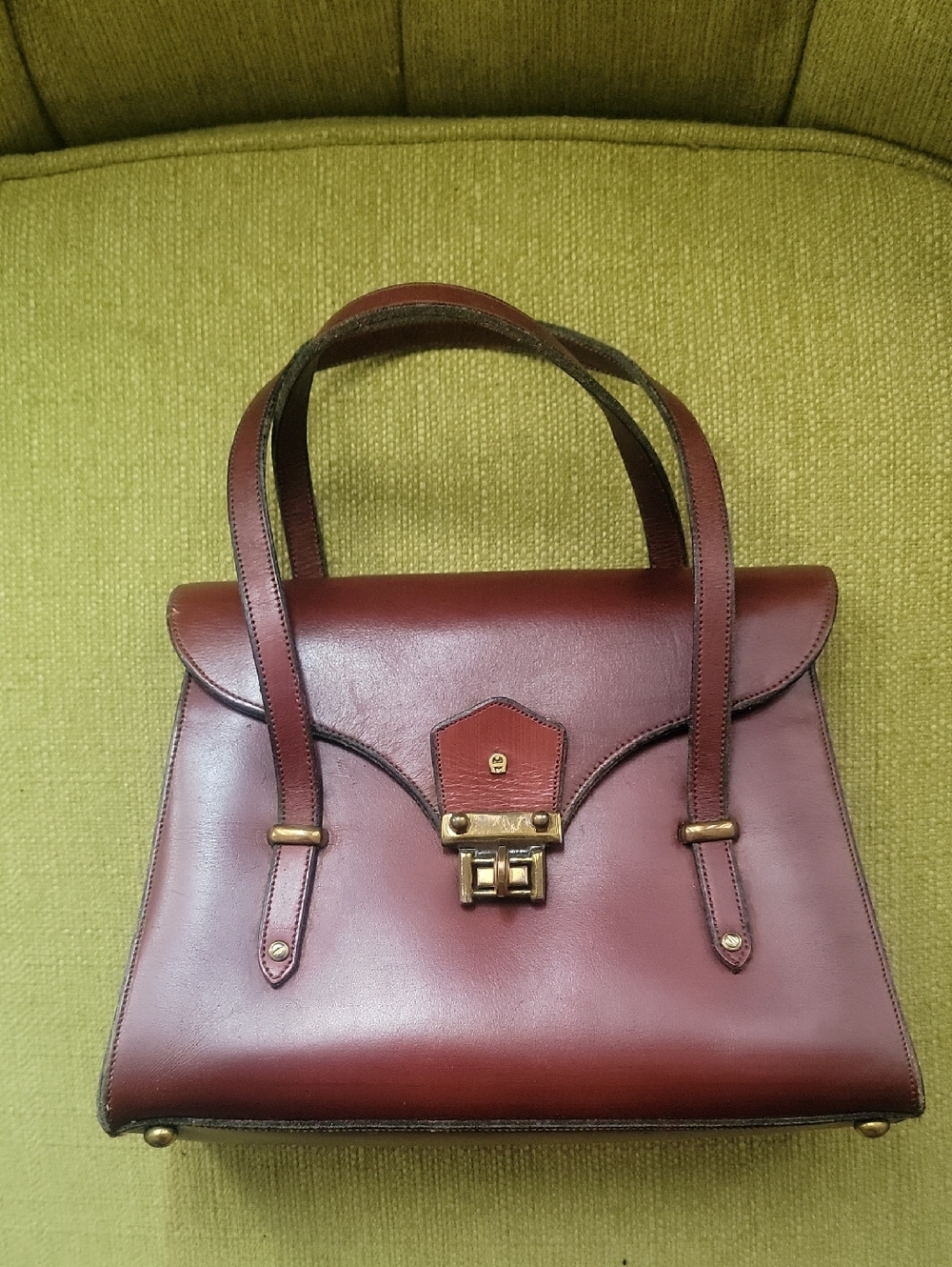 Etienne Aigner Classic Structured Women's Leather Satchel - Burgundy